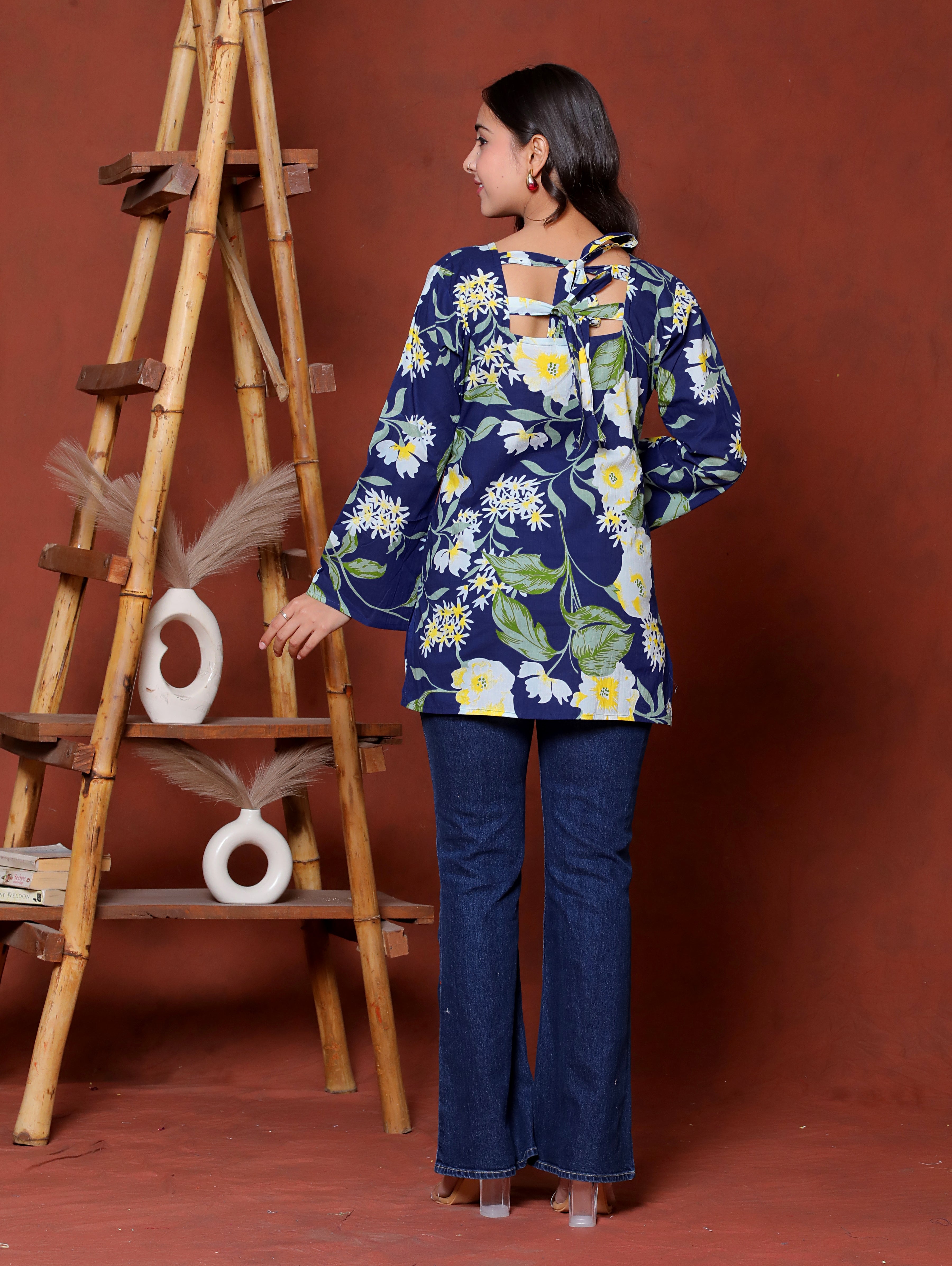 Navy Blue Floral Printed Straight Kurti