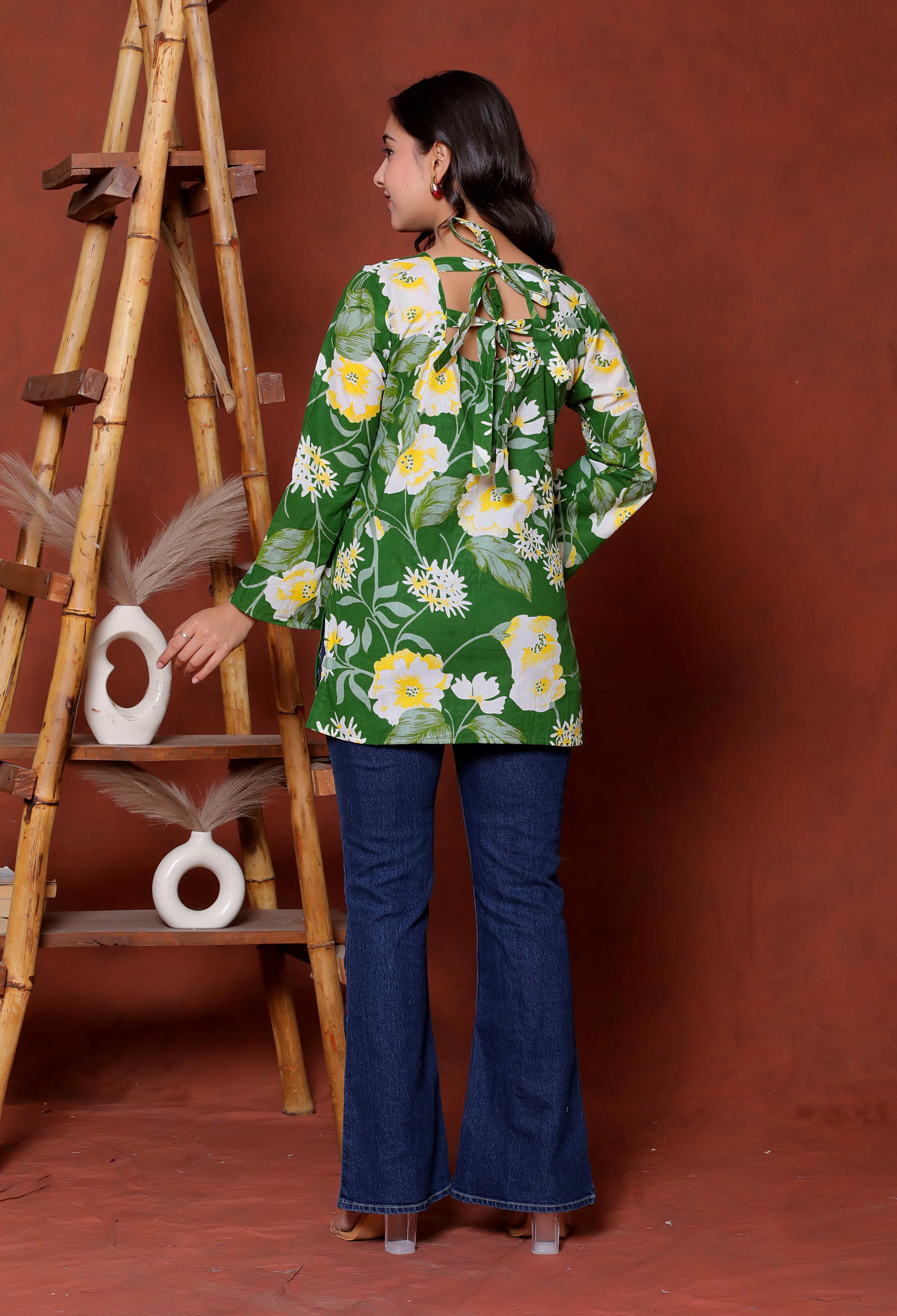 Navy Blue Floral Printed Straight Kurti
