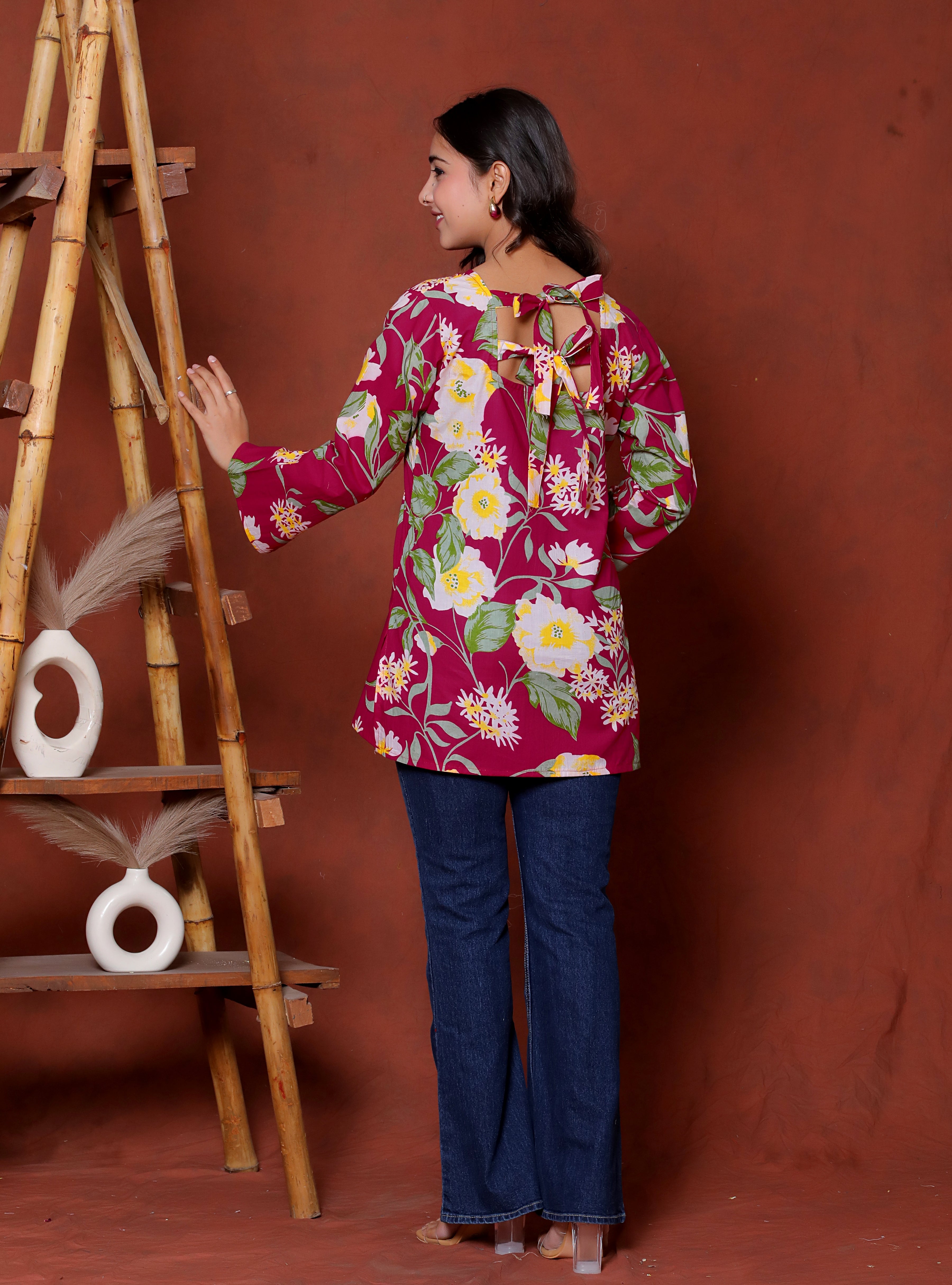 Navy Blue Floral Printed Straight Kurti