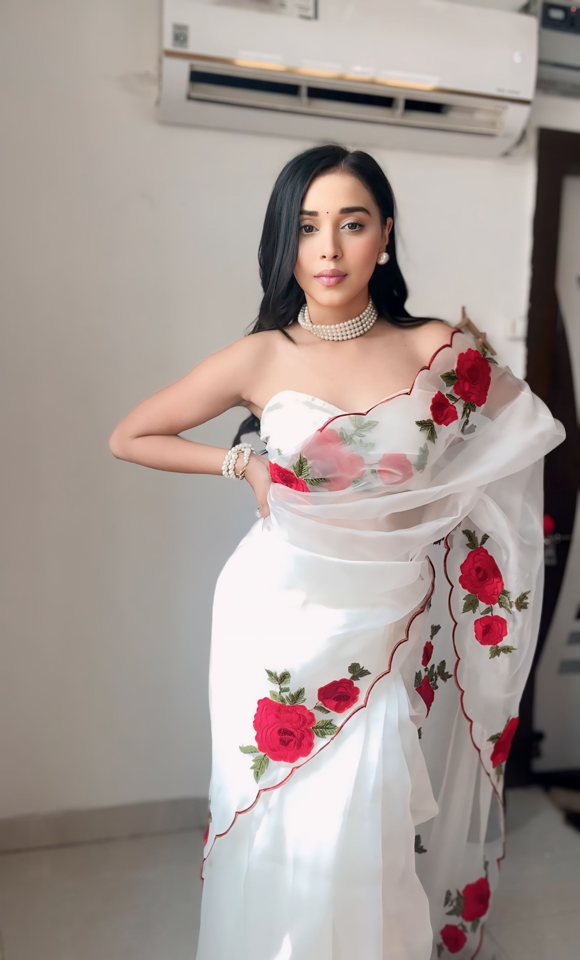 White Floral Designer Saree With Elegant Rose Print