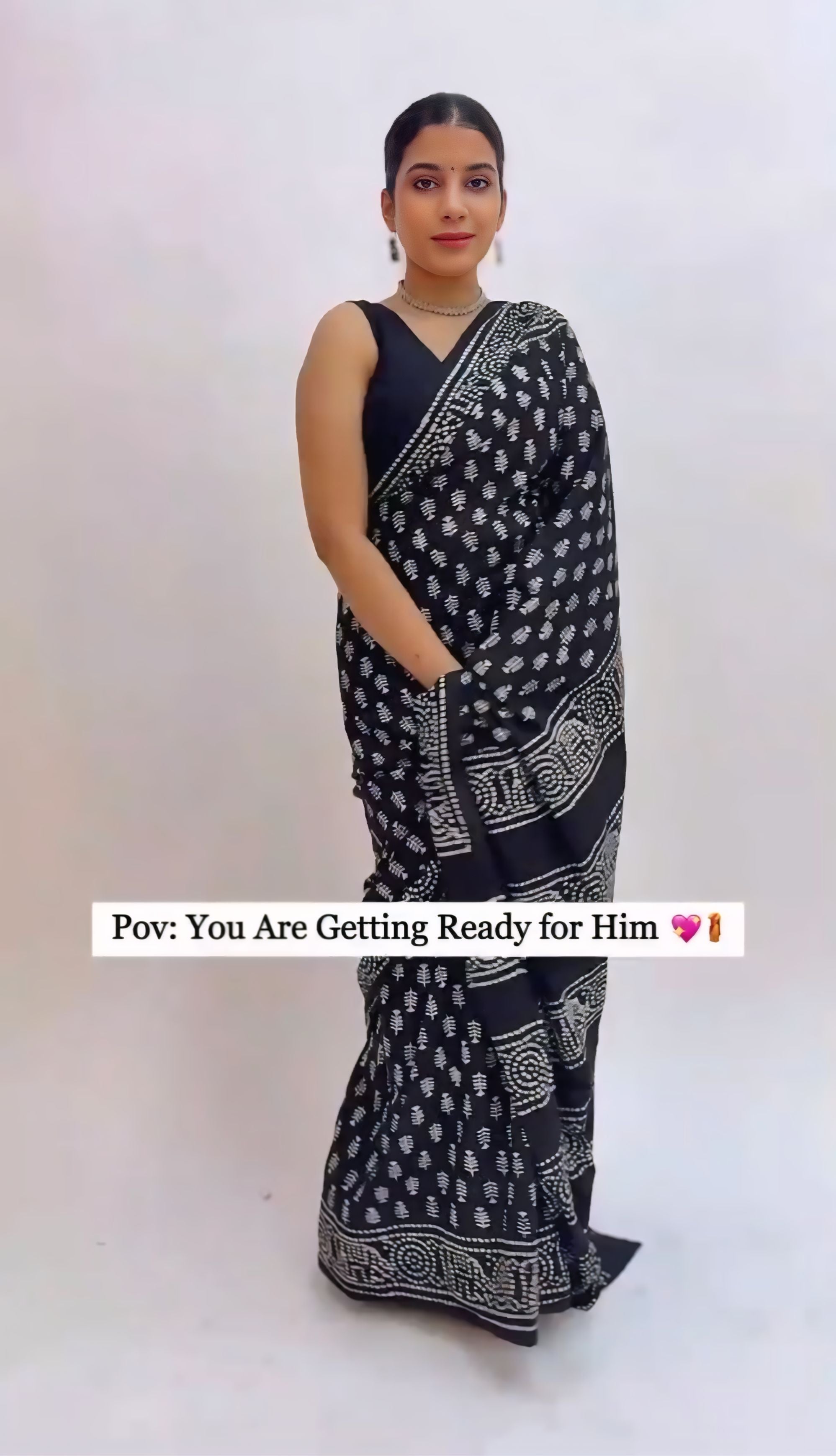 Black Printed Saree With Stylish Traditional Weave Design