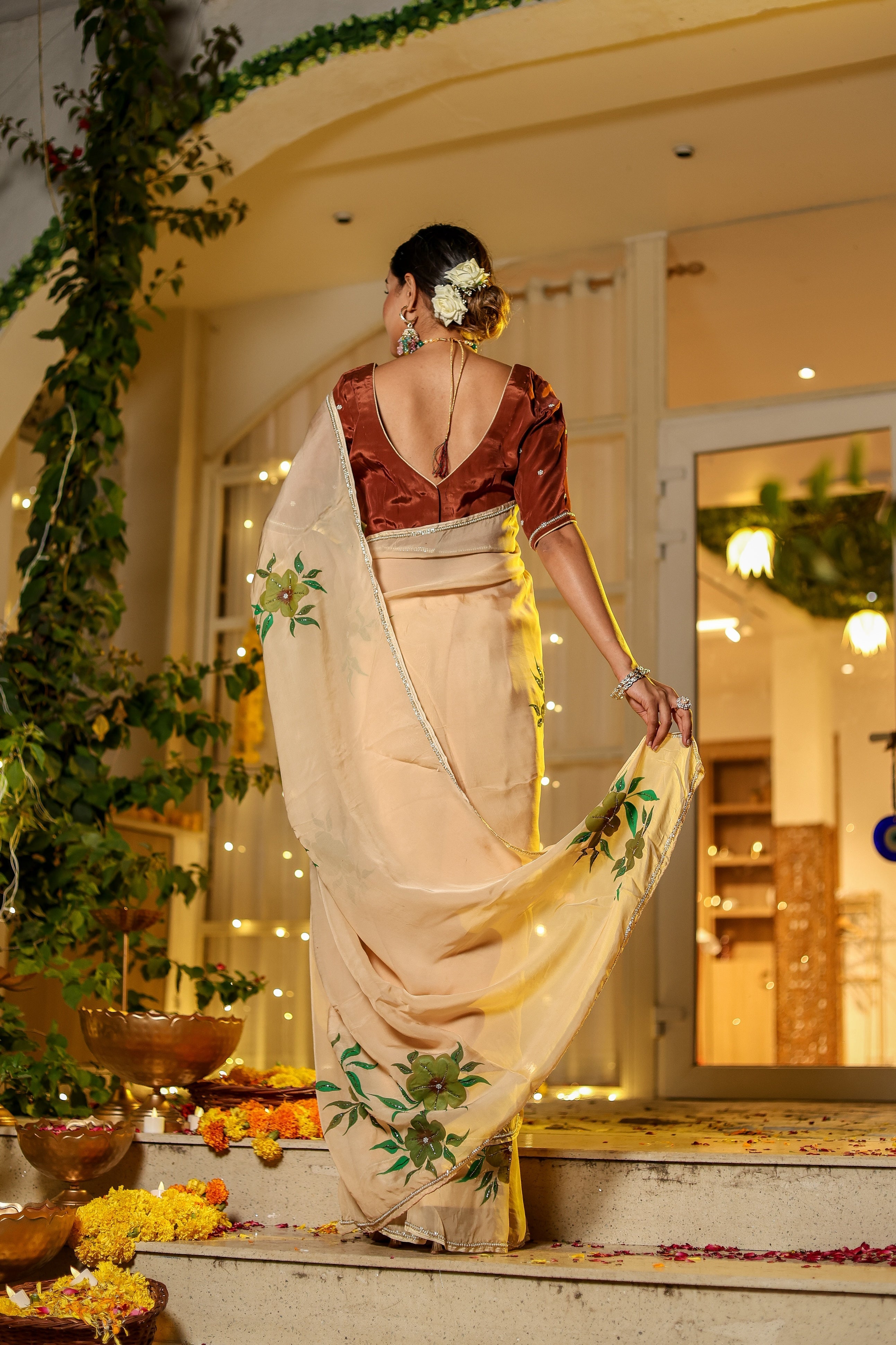 Ivory Beige Floral Saree With Elegant Printed Design