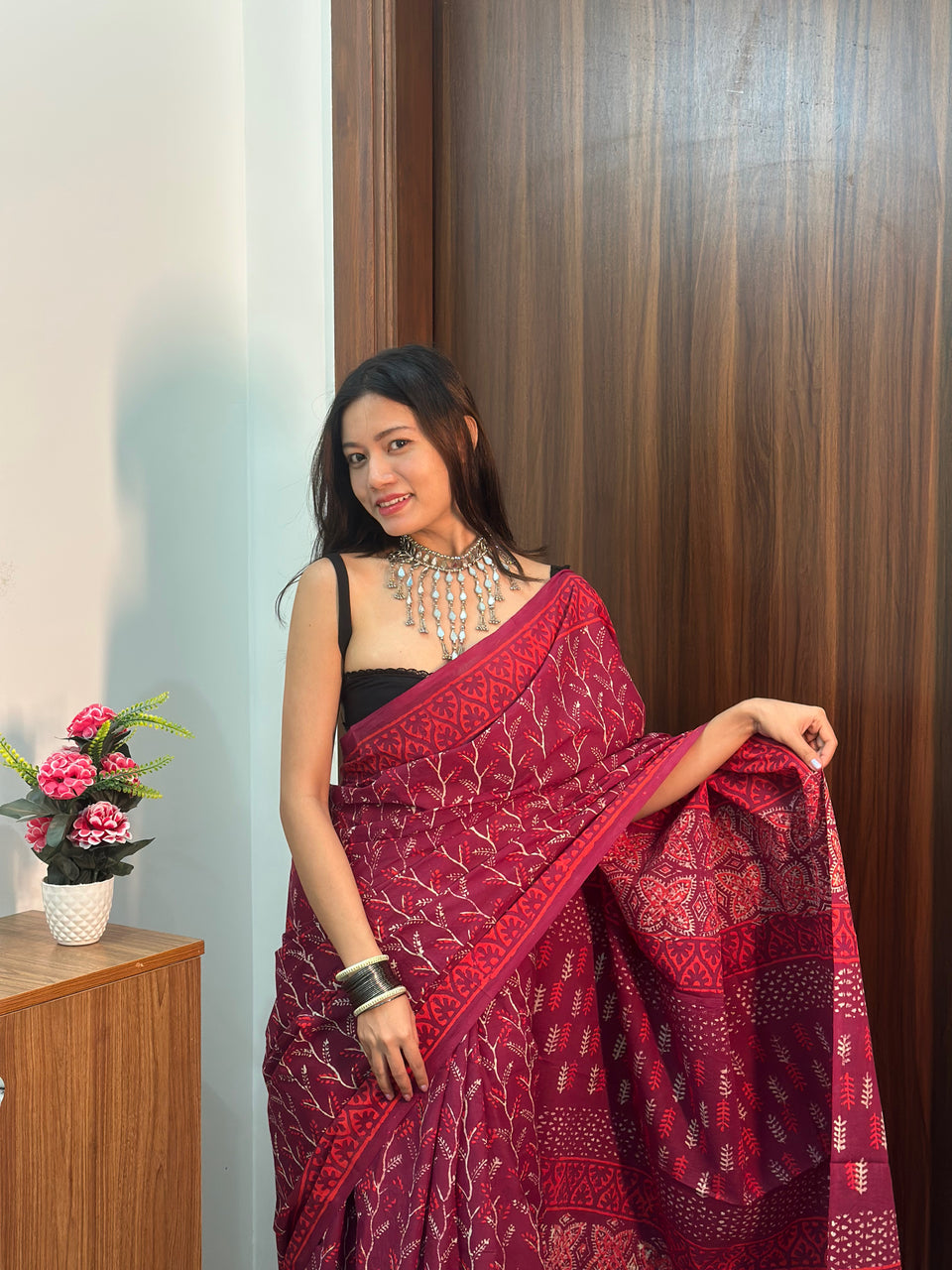 Red Traditional Printed Saree With Elegant Ethnic Design