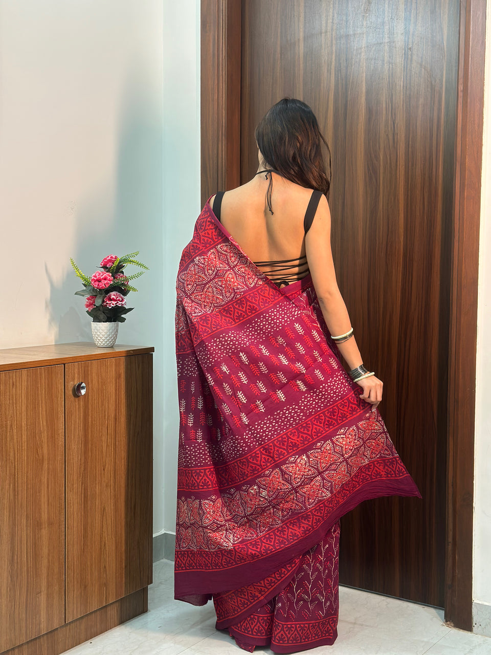 Red Traditional Printed Saree With Elegant Ethnic Design