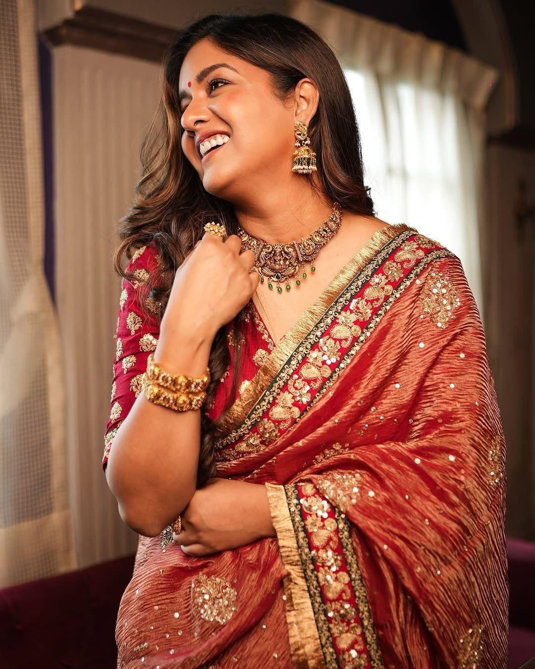 Maroon Silk Saree With Rich Golden Zari Weaving