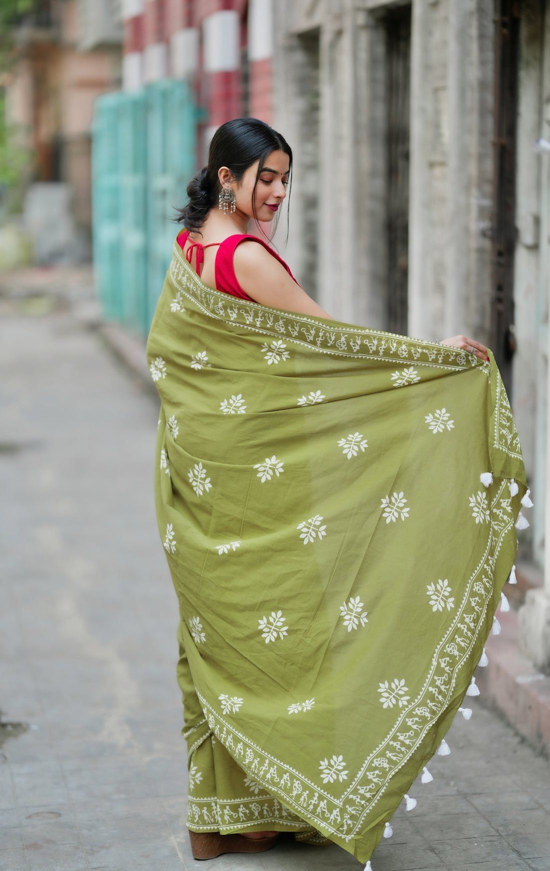 Olive Green Traditional Saree With Elegant Ethnic Print