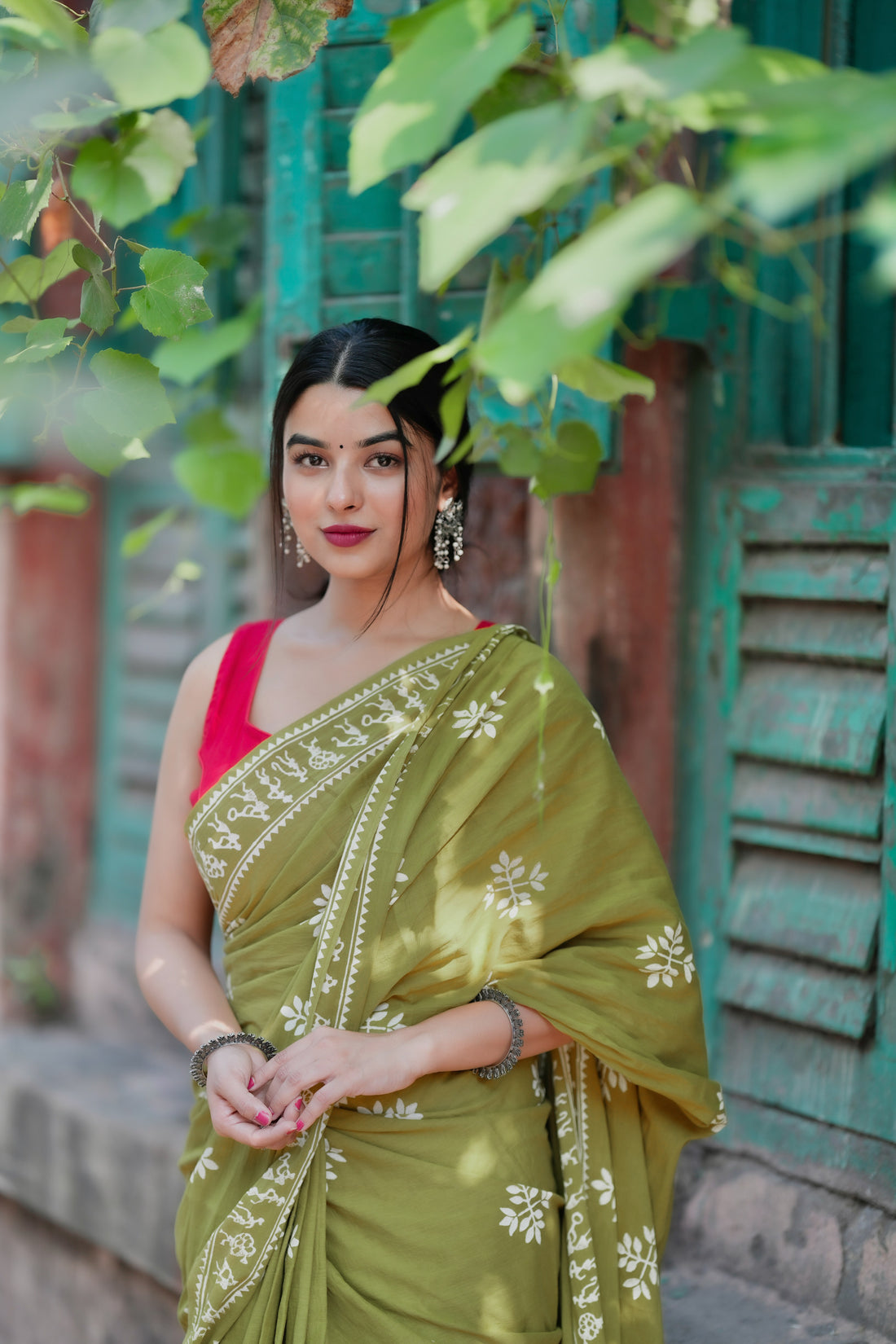 Olive Green Traditional Saree With Elegant Ethnic Print