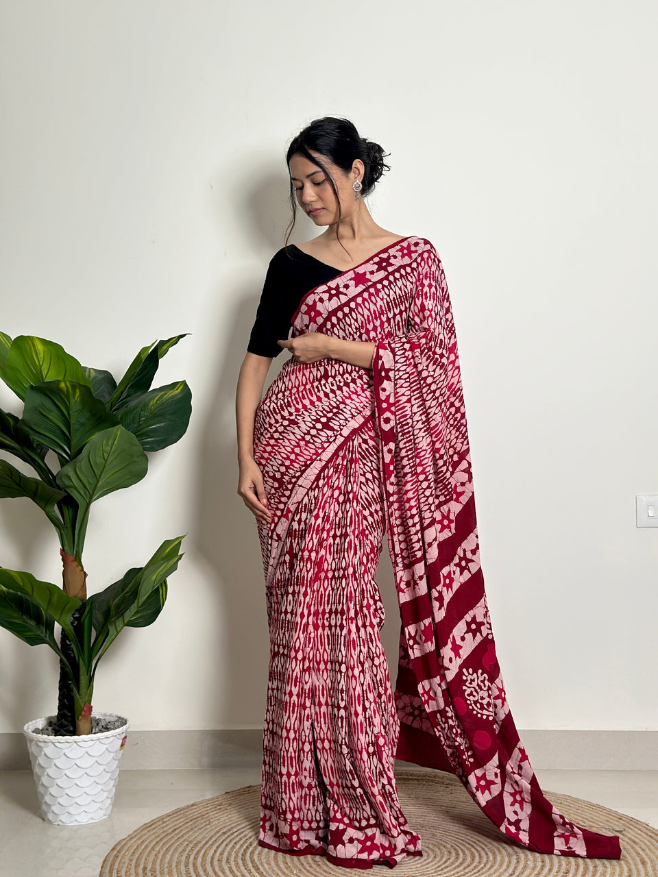 Rani Pink Printed Saree With Elegant Ethnic Pattern
