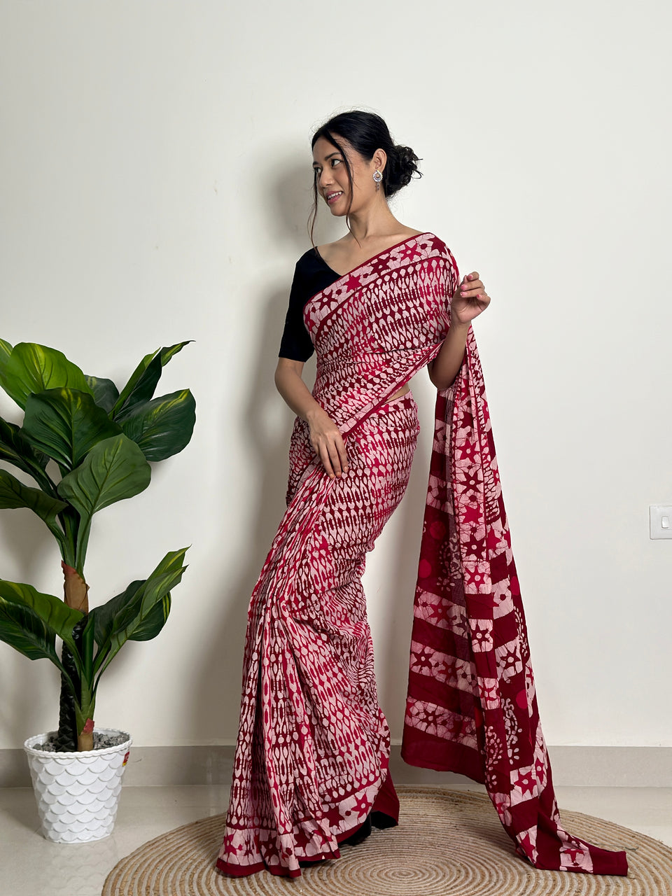 Rani Pink Printed Saree With Elegant Ethnic Pattern