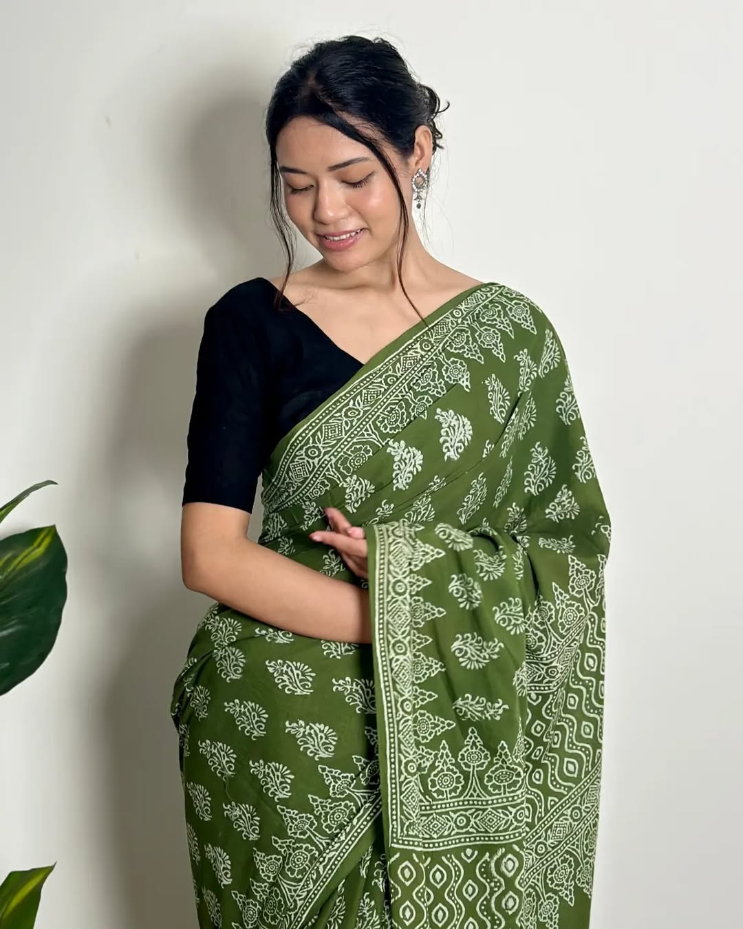 Pink, Green Ethnic Printed Saree With Elegant Traditional Styling