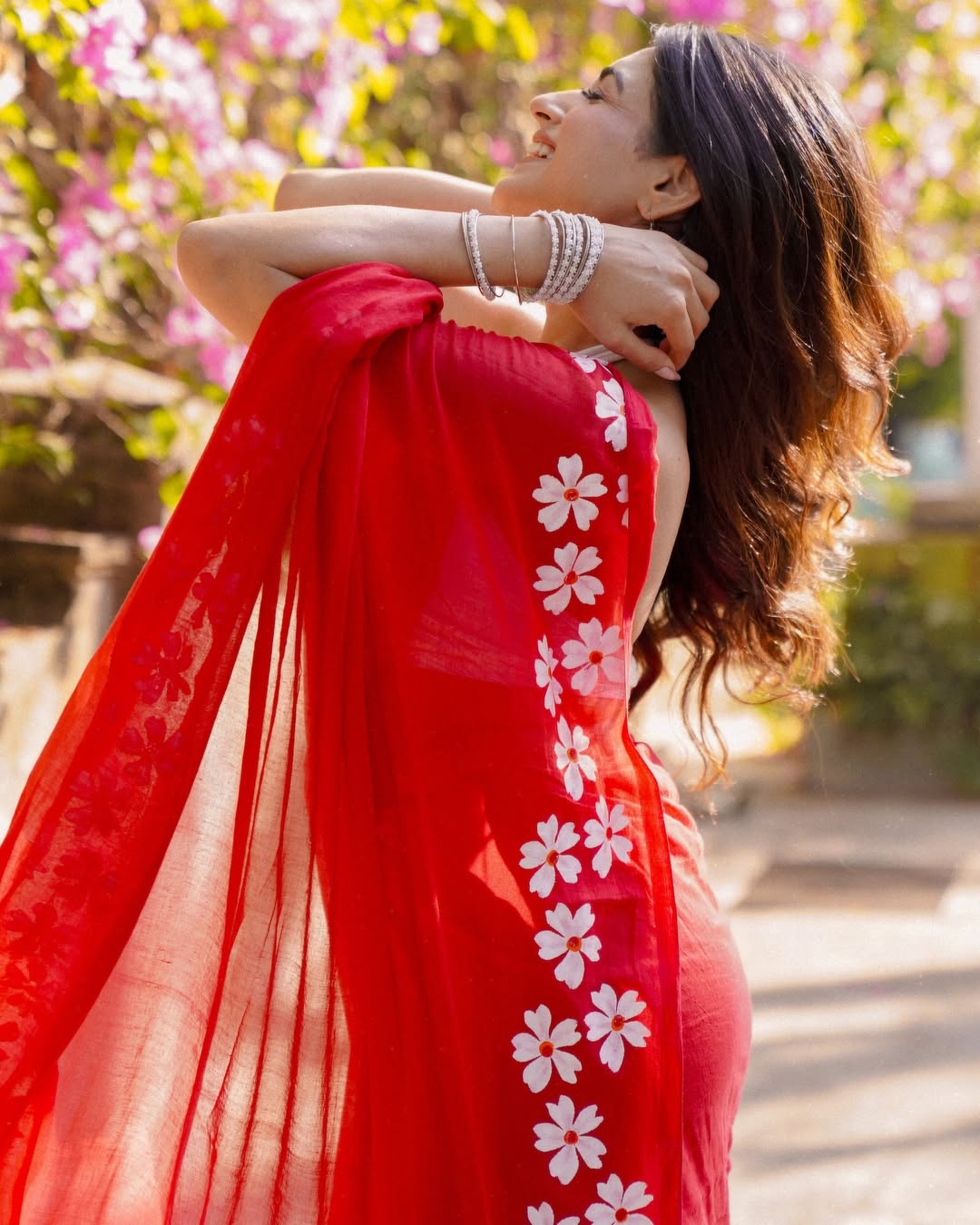 Bright Red Designer Saree With Elegant Floral Print Work