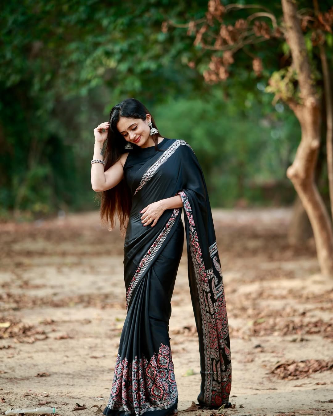 Women Ethnic Printed Saree with Elegant Traditional Border