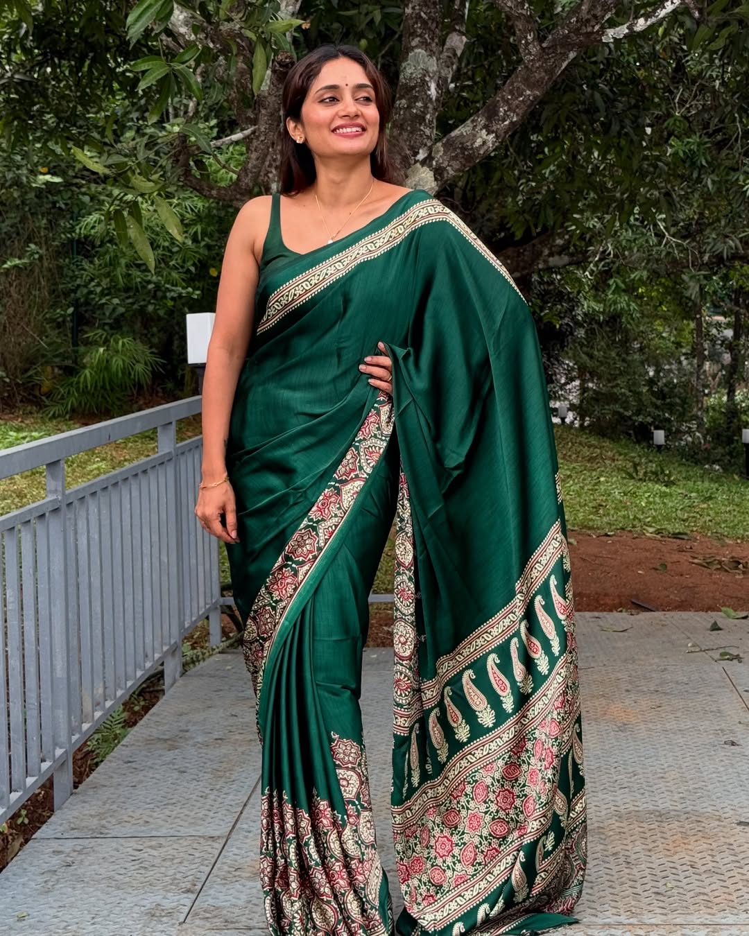 Women Ethnic Printed Saree with Elegant Traditional Border