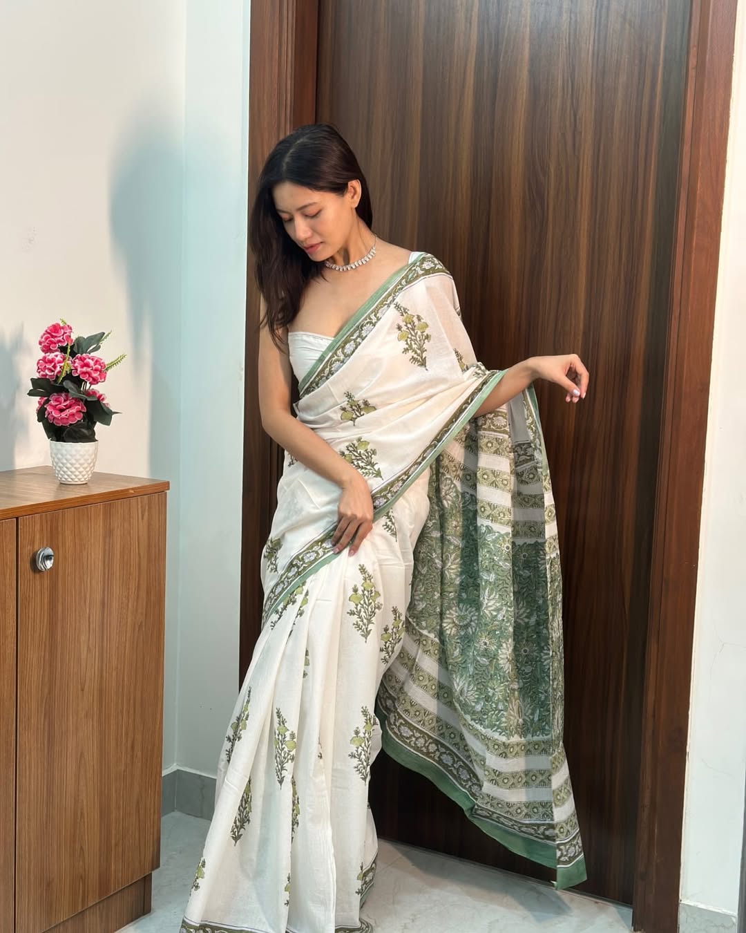 Ivory Green Traditional Saree With Elegant Woven Print