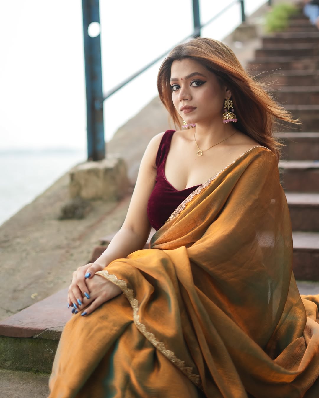 Mustard Gold Linen Silk Saree With Elegant Traditional Border Design