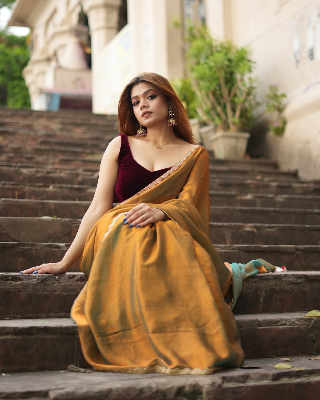 Mustard Gold Linen Silk Saree With Elegant Traditional Border Design