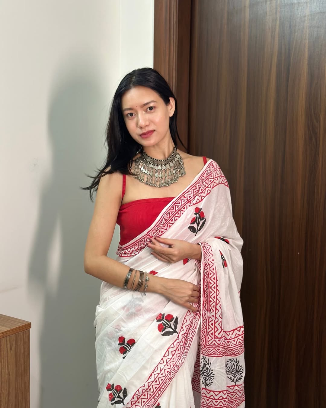 Ivory White Printed Saree With Elegant Artistic Design