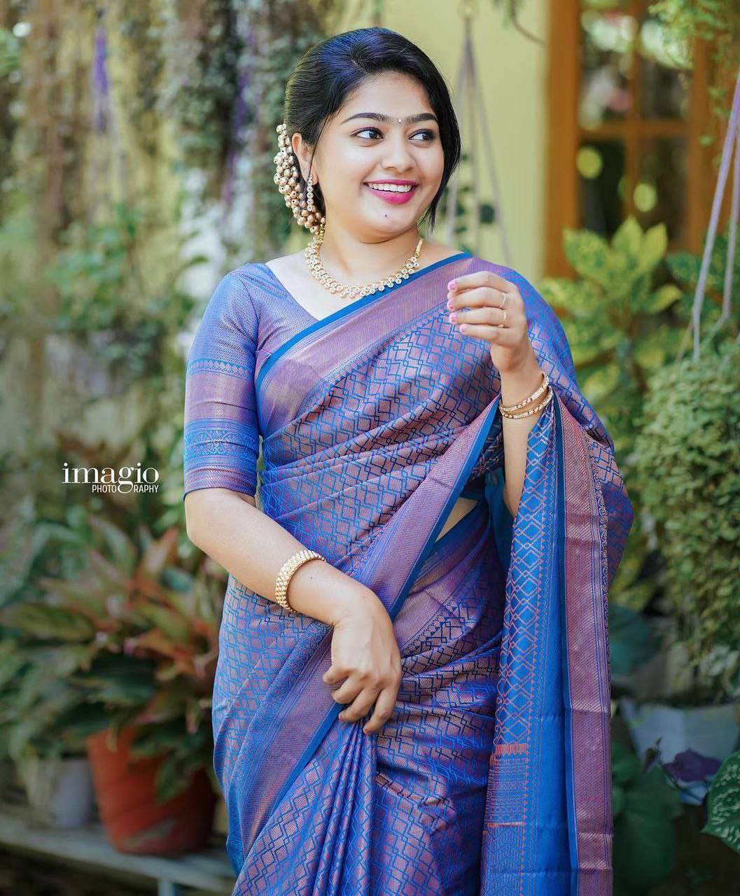 Royal Blue Traditional Saree With Elegant Golden Border