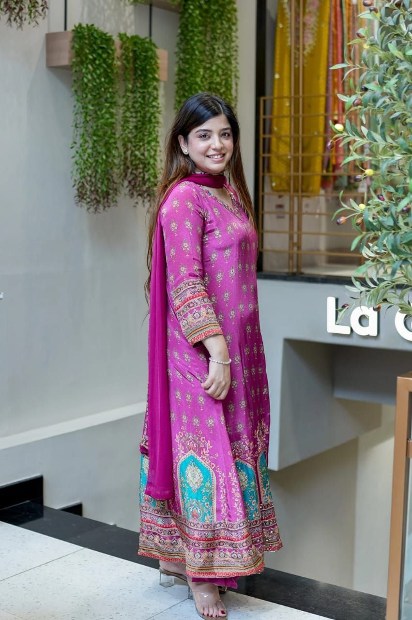 Pink, purpale Traditional Kurta Set with Dupatta